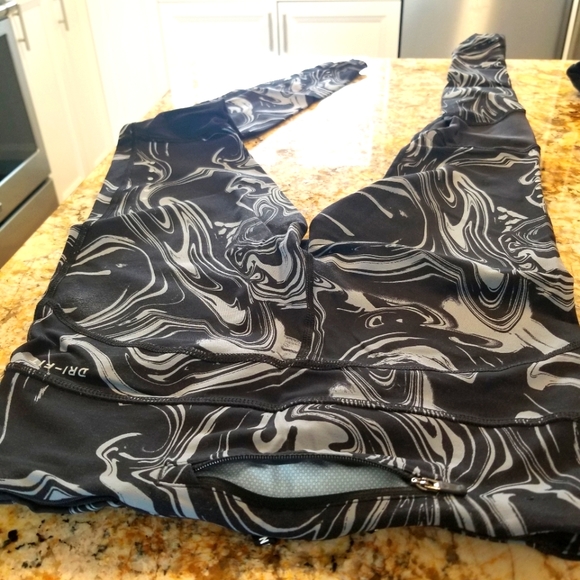 Nike leggings - Picture 4 of 4